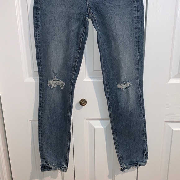 High Rise Zara Jeans - Picture 3 of 4